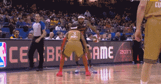 穆里尼奥：祝贺葡萄牙U17夺冠，本菲卡和青训也值得祝贺（穆里尼奥祝贺葡萄牙U17夺冠，同时向本菲卡与青训体系致意）