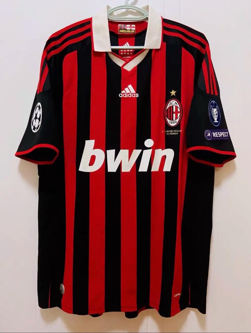 科比·怀特第三节4中4独砍12分，帮助公牛占据上风（科比·怀特第三节火力全开，四投全中斩获12分，助公牛占据优势）