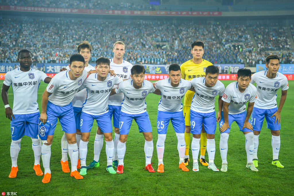 体图：厄兹詹将自由身离队，多特原本能用他加1000万签谢尔基（体图：厄兹詹或将自由身离队，多特曾可用其外加1000万签下谢尔基）