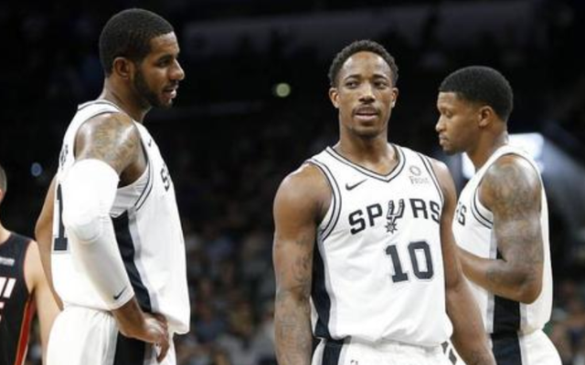 篮网队小波特半场25分创生涯半场最高得分纪录（篮网小波特半场轰下25分，刷新生涯半场得分纪录）