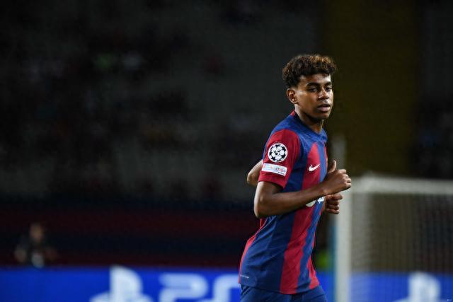 记者：特瓦斯的工资帽规则是13年的，现在25年了，该调整了（记者：特瓦斯的工资帽沿用自2013年，如今已到2025年，是时候更新了）