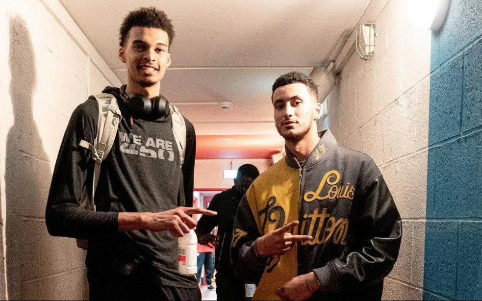 解说：班凯罗本赛季表现极其糟糕 无论雷刺感觉尼克斯有一战之力（解说：班凯罗本季状态低迷，尼克斯对阵雷霆或马刺仍有一战之力）