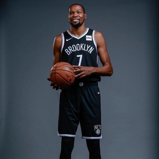 世界杯历史进球数TOP10：巴西第1，匈牙利40年未参赛仍在列（世界杯历史进球前十：巴西高居第一，匈牙利缺席40年仍榜上有名）