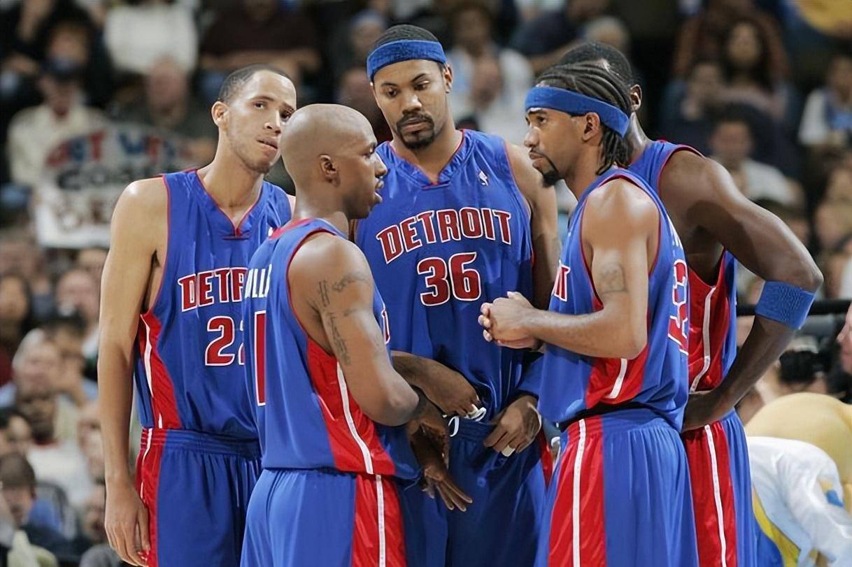 成都上次取胜还是10月17日赢梅州，自那之后6场比赛4平2负（成都自10月17日击败梅州后已6战不胜：4平2负）