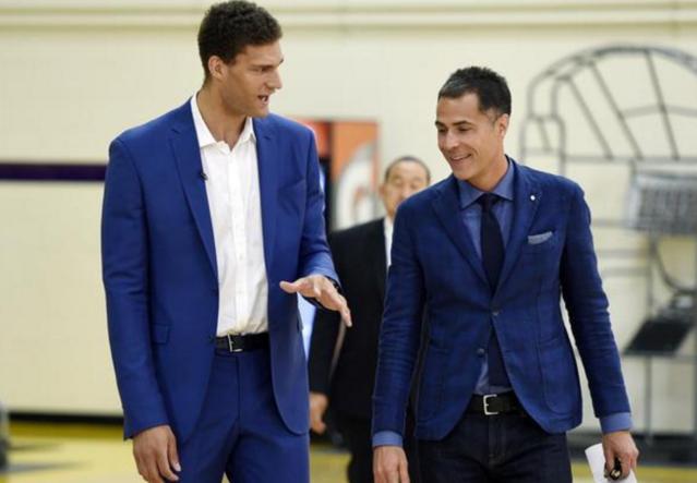 六台：维尼首次感觉到不受皇马球迷全力支持，对续约产生疑问（六台：维尼首度感到皇马球迷支持不足，续约意向生疑）